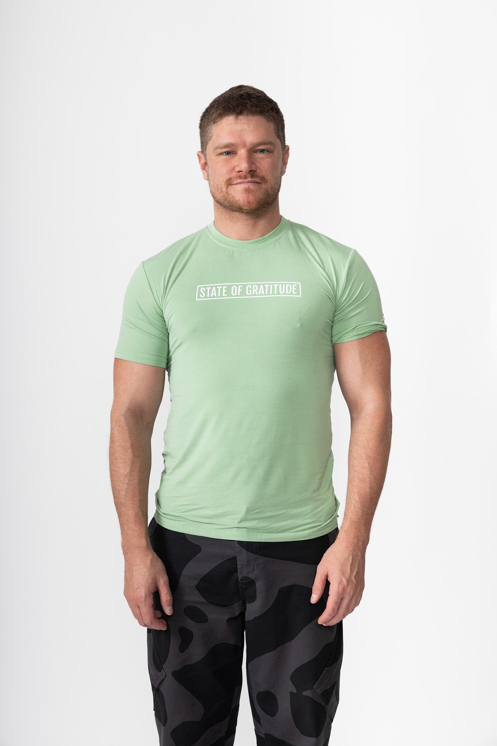 La camiseta de bambú (lavada y teñida) – STATE OF GRATITUDE